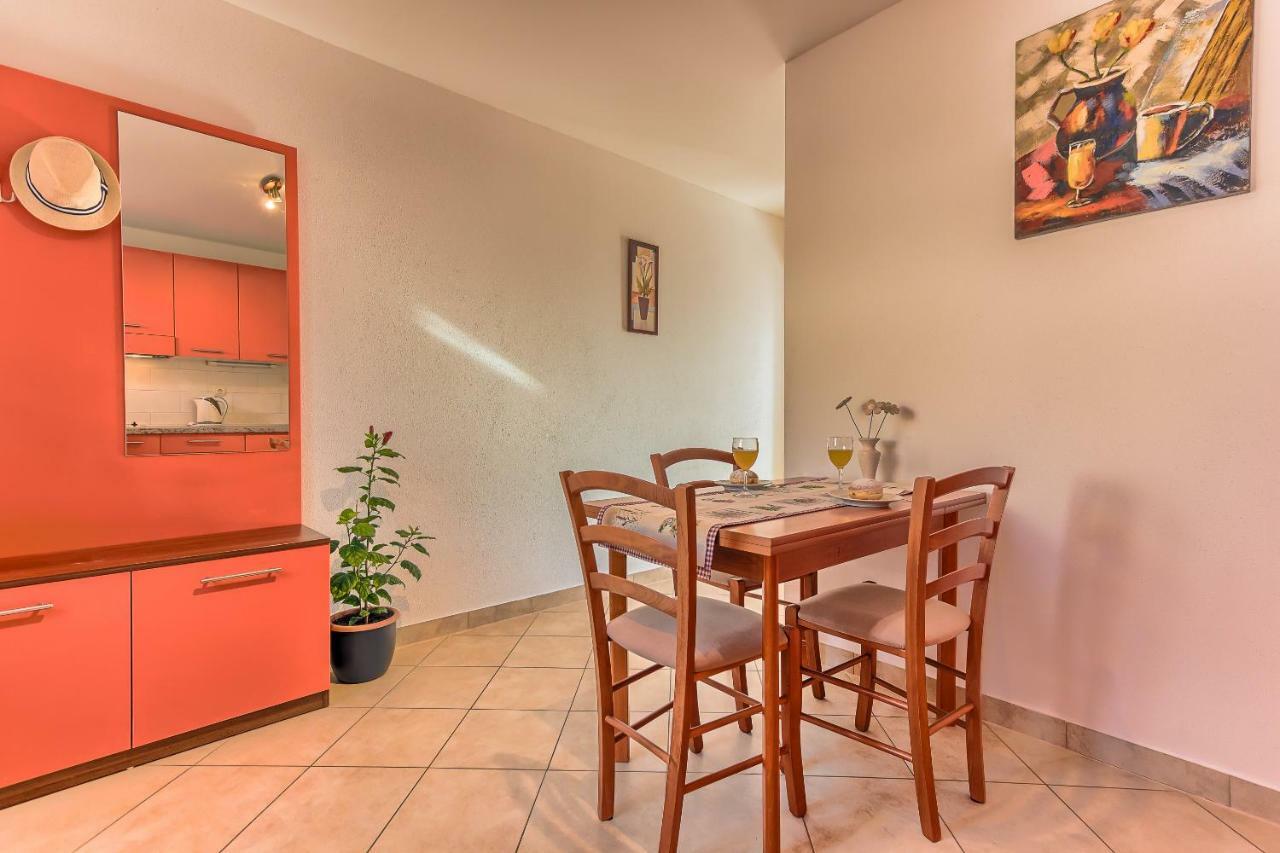 בול Apartments Katarina מראה חיצוני תמונה